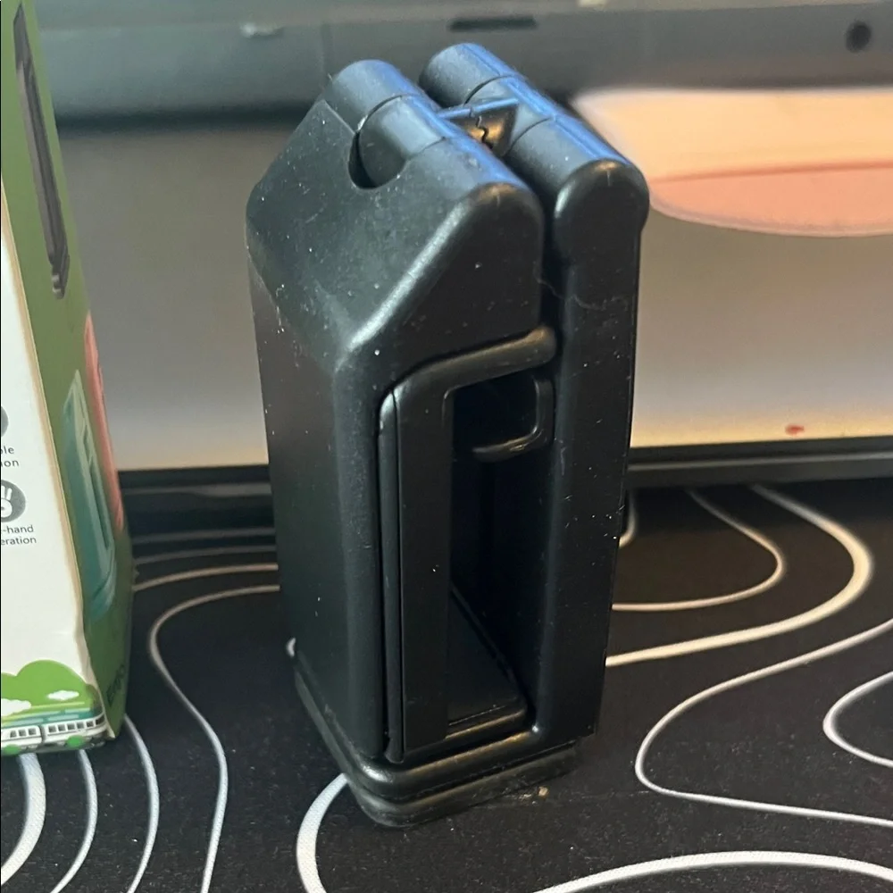 Universal Cell Phone Mount Holder - Black